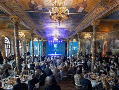 Володимир Зеленський звернувся до учасників військового молитовного сніданку