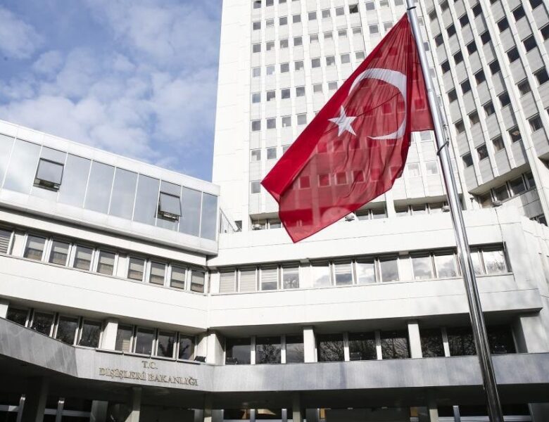 Атаки на танкери: МЗС Туреччини викликало дипломатів України та РФ