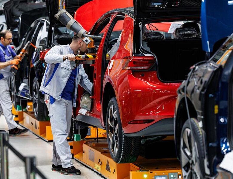 Автовиробники Німеччини переживають найбільший обвал за останні 15 років