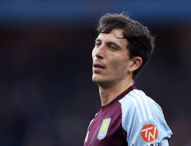 Барселона має намір повернути захисника національної збірної в Ла Лігу