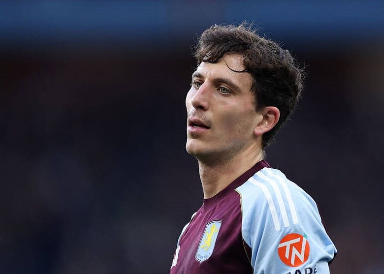 Барселона має намір повернути захисника національної збірної в Ла Лігу