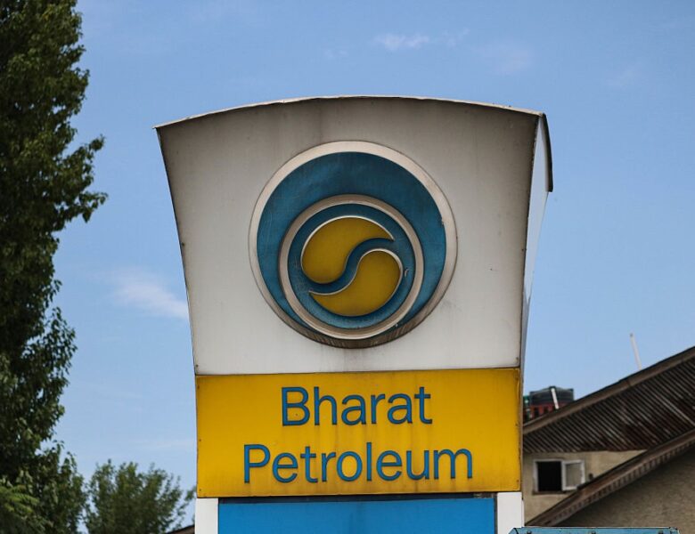 Більшість великих НПЗ Індії почали скуповувати нафту – ЗМІ