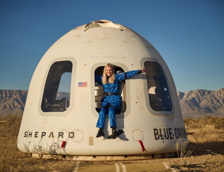 Blue Origin вперше відправили в космос людину на колісному кріслі