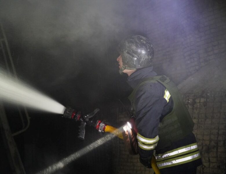 Дронова атака РФ на Черкаси: відомо про наслідки