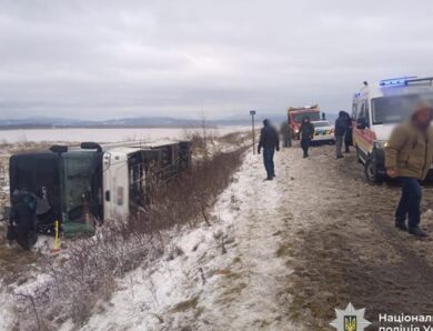 ДТП на Прикарпатті: кількість постраждалих зросла до 16 людей