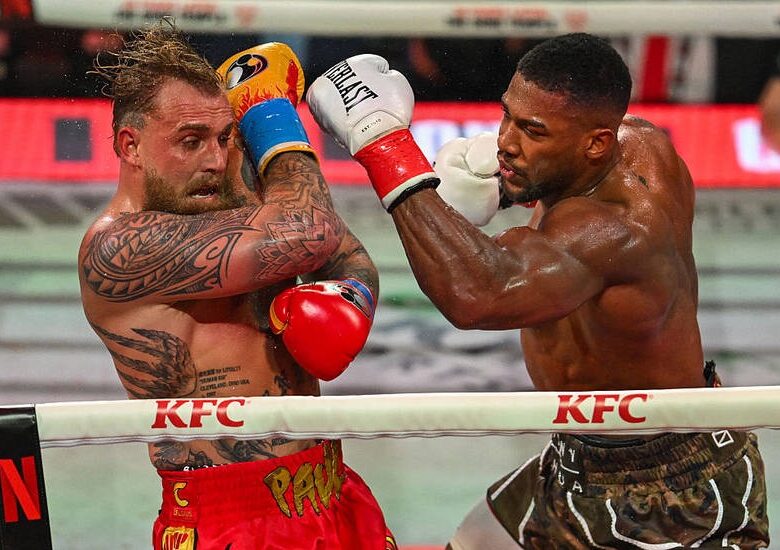 Джошуа говорить про сумбурність бою з Полом і відзначає спроби дати бокс