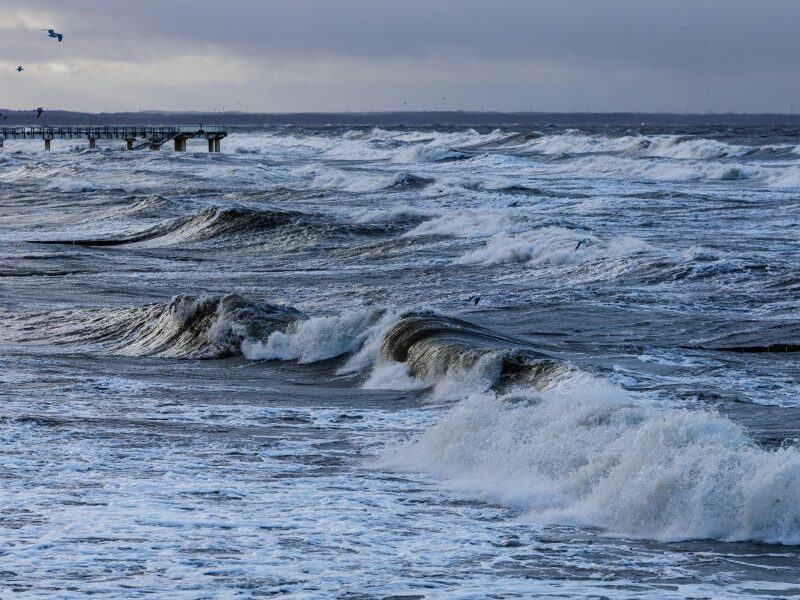 Естонія виявила пошкодження п’яти підводних кабелів