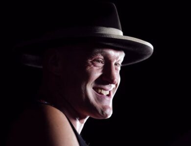 Ф’юрі сказав, що дає мільйон, що Пол розпластає Джошуа