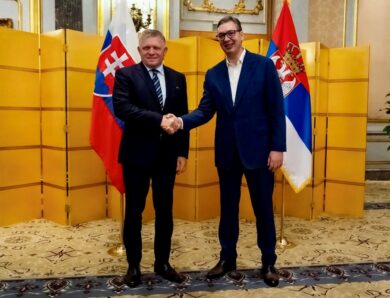 Фіцо поскаржився на невдалий старт саміту в Брюсселі і пошкоджений літак