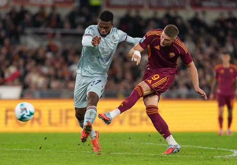 Гасперіні висловлює невдоволення грою форвардів Роми, згадавши Довбика