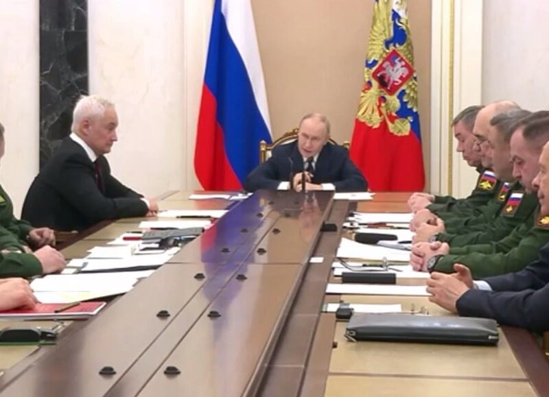 Генерали РФ прикрашають для Путіна реальний стан фронту – ЗМІ