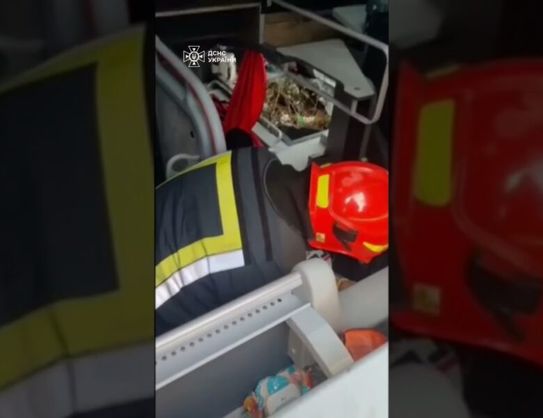 Франківщина. Автобус із 30 пасажирами злетів у кювет: один загиблий, п’ятеро поранених