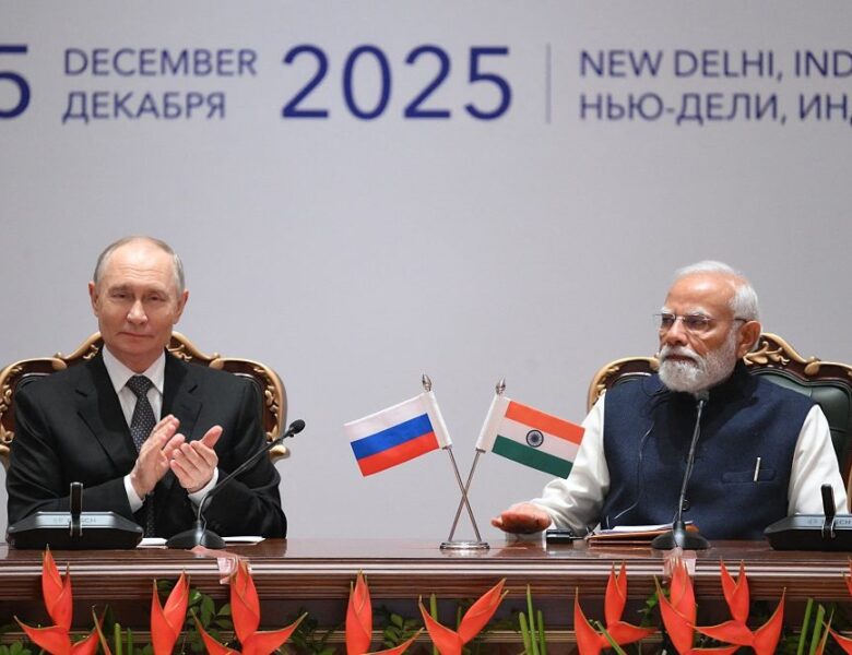 Індійська рупія пробила історичний мінімум на тлі візиту Путіна