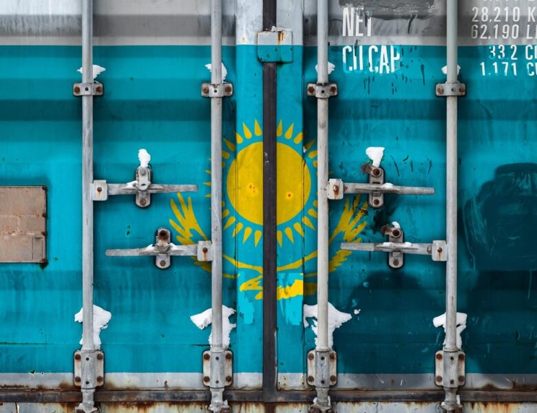 Казахстан посилив експортний контроль для постачань Росії – СЗР