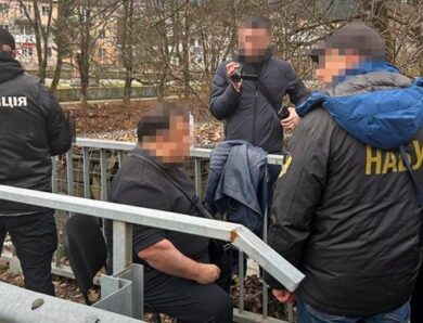 Хабар за “потрібне” рішення: суд обрав запобіжний захід судді з Закарпаття