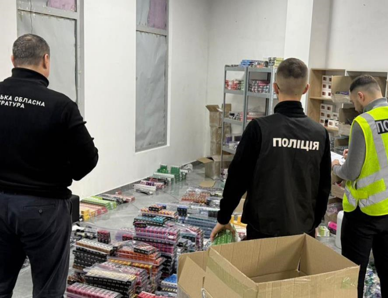 Хмельничанин налагодив нелегальне виробництво електронних сигарет