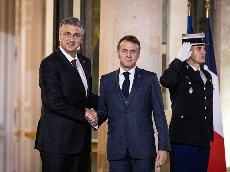 Хорватія купить у Франції гармати Caesar і модернізує літаки Rafale