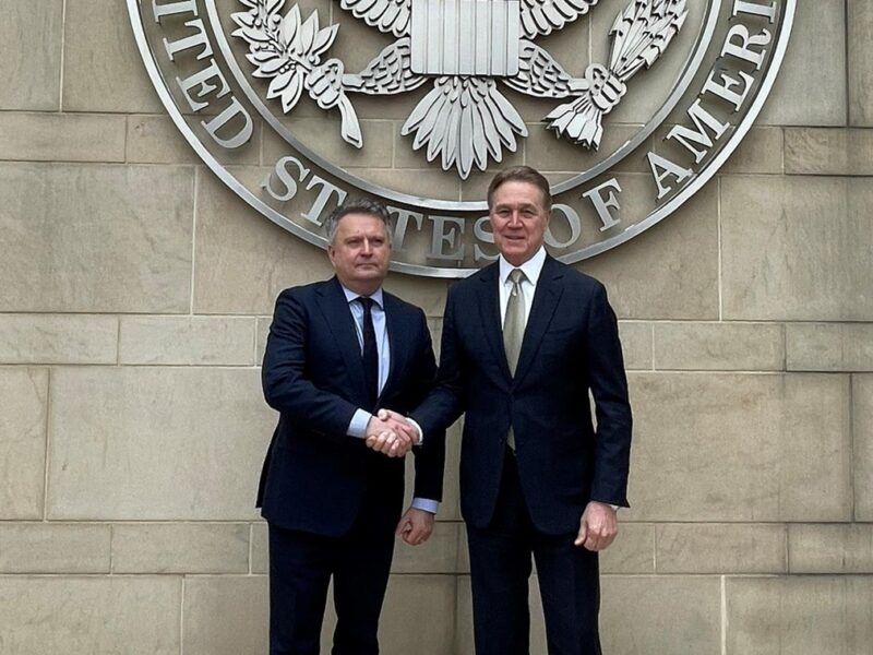 Кислиця прибув на переговори до Китаю