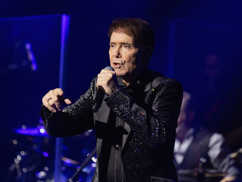 Кліфф Річард уперше зізнався, що таємно лікувався від раку простати