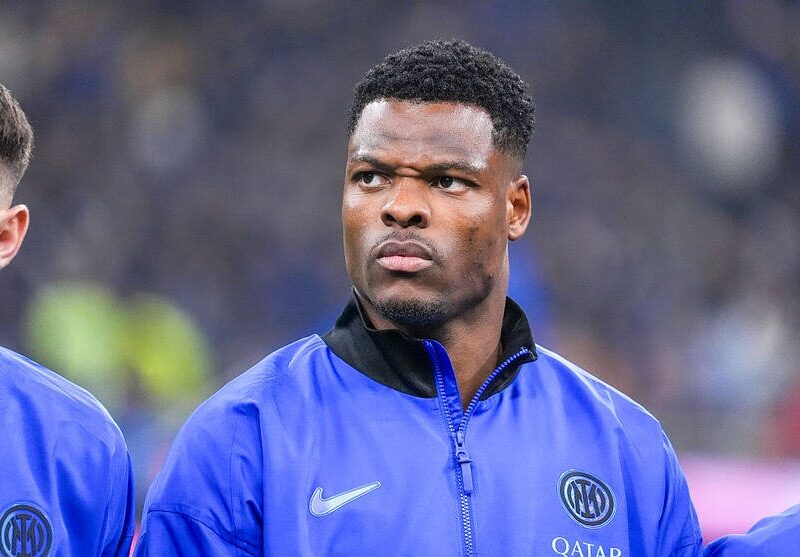 Клуби АПЛ проявляють інтерес до Дензела Дюмфріса