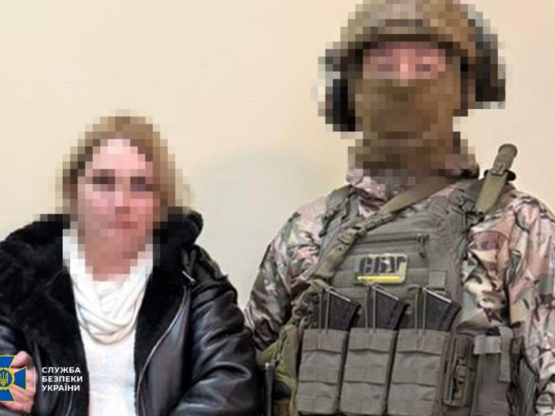 Коригувала удари по Краматорську: затримали продавчиню мілітарі-магазину