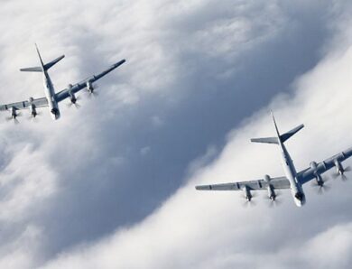 Кремль хизується польотом ядерних ракетоносців біля кордонів НАТО – ЦПД
