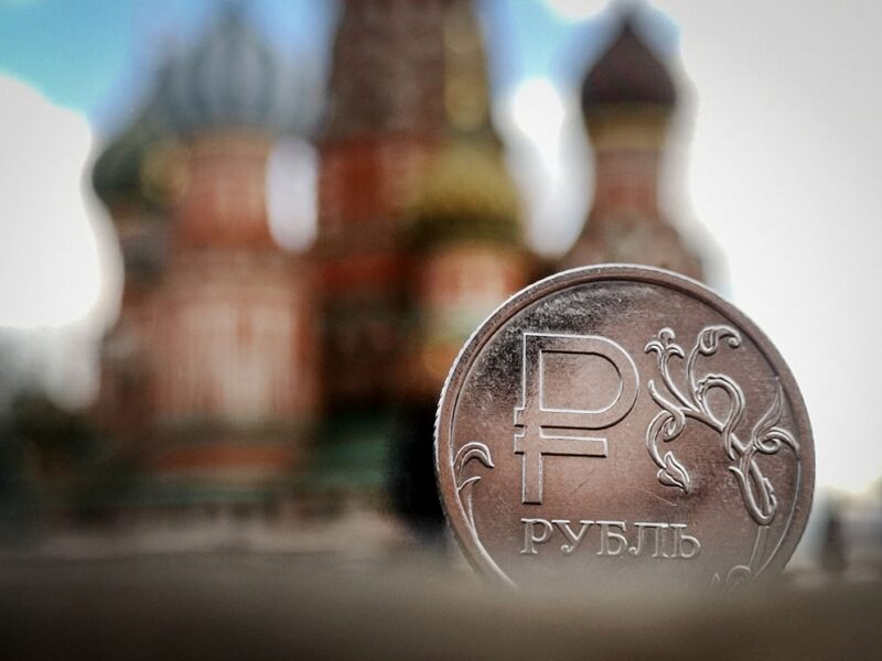 Кремль визнає тривале виснаження економіки – СЗРУ