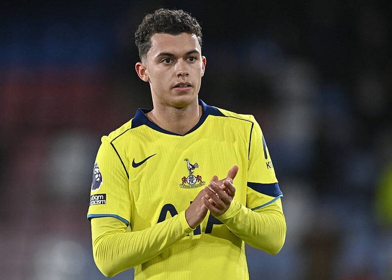 Крістал Пелес домовився про перехід досвідченого вінгера