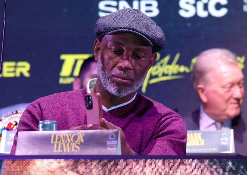 Леннокс Льюїс відзначив значущість Усика для світового боксу