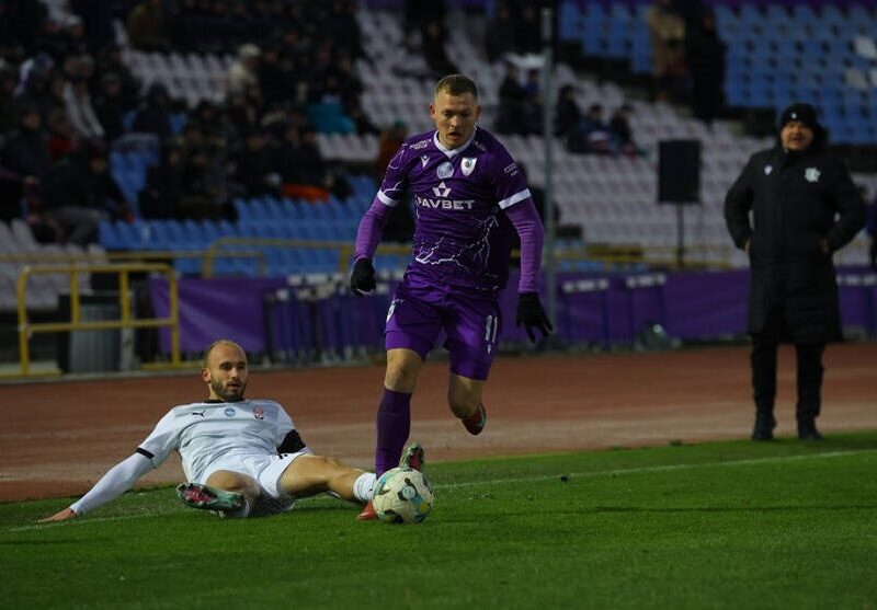 ЛНЗ із Черкас бере три очки в матчі із Зорею
