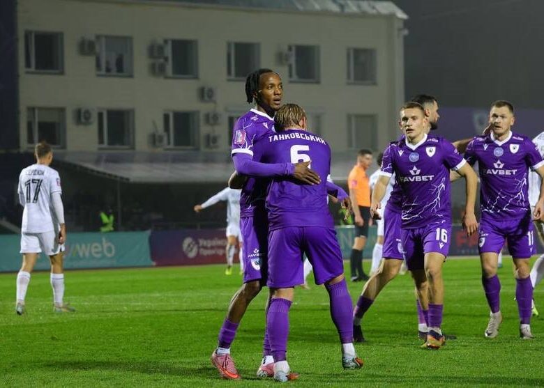 ЛНЗ успішно грає з Оболонню і стає проміжним лідером чемпіонату