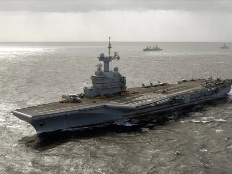 Макрон заявив про старт масштабної військової програми – ЗМІ