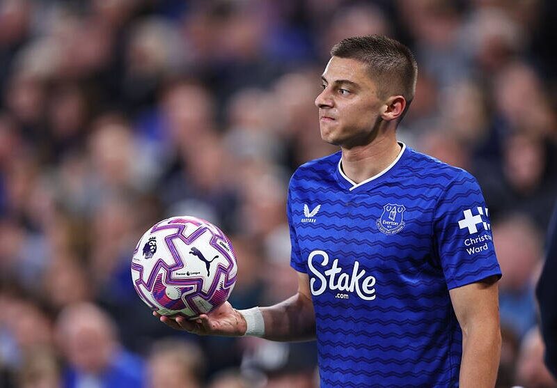 Миколенка можуть включити в обмін між Евертоном та іншим клубом АПЛ