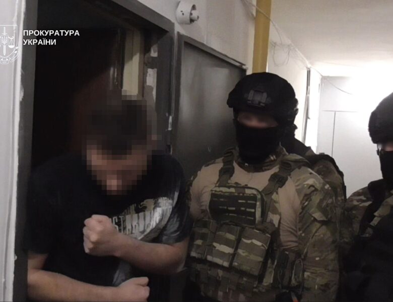 На Дніпропетровщині судитимуть батьків за розбещення доньки