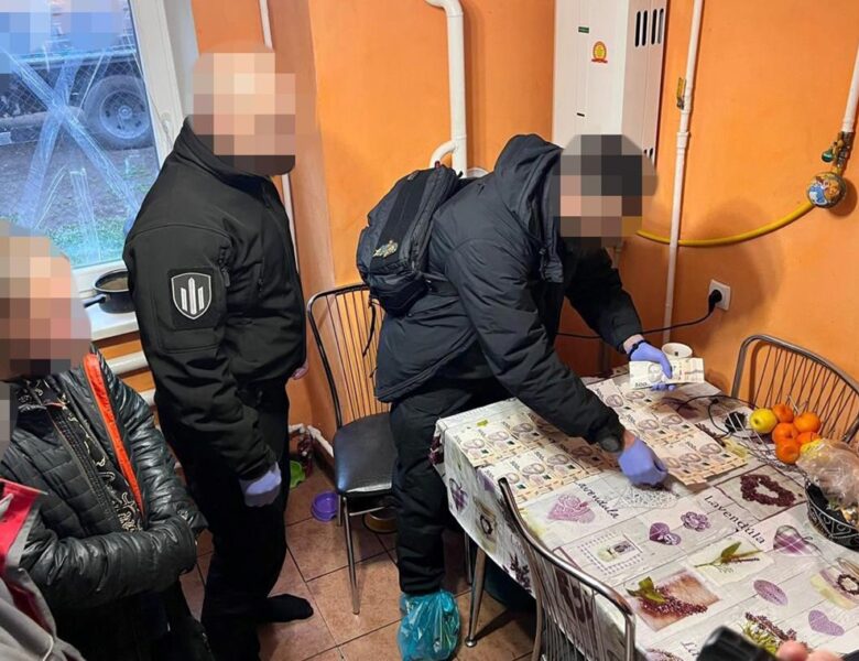 На Донеччині дилер намагався продавати наркотики військовим