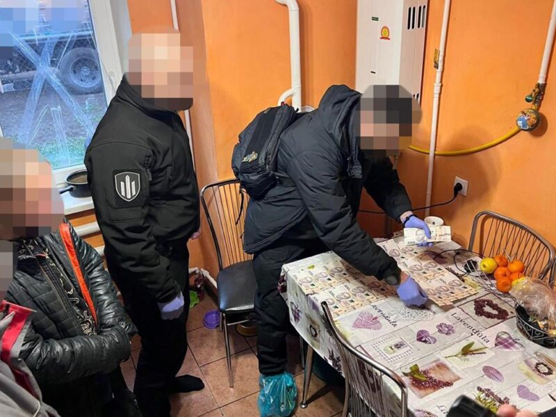 На Донеччині дилер намагався продавати наркотики військовим