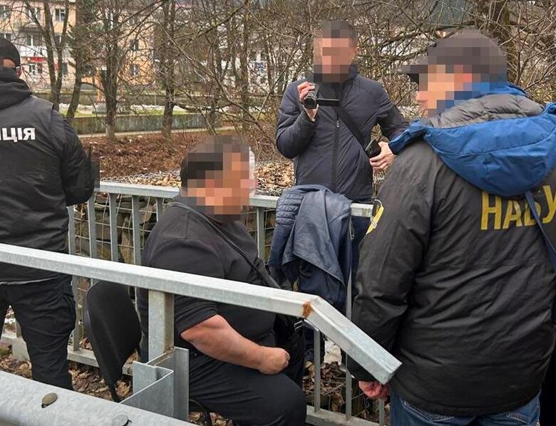 На Закарпатті затримали суддю, який вимагав від підприємців “конфетки”