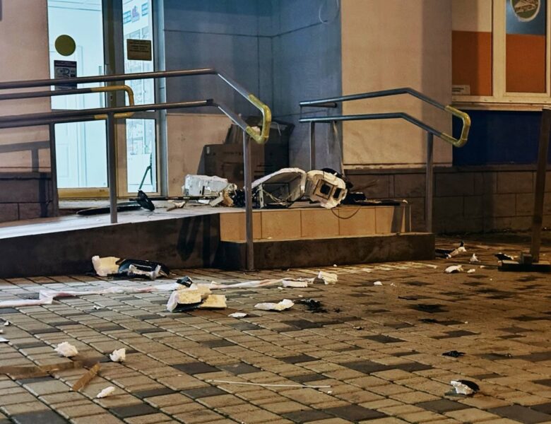 Над Одесою сильне полум’яне сяйво: РФ атакує БпЛА