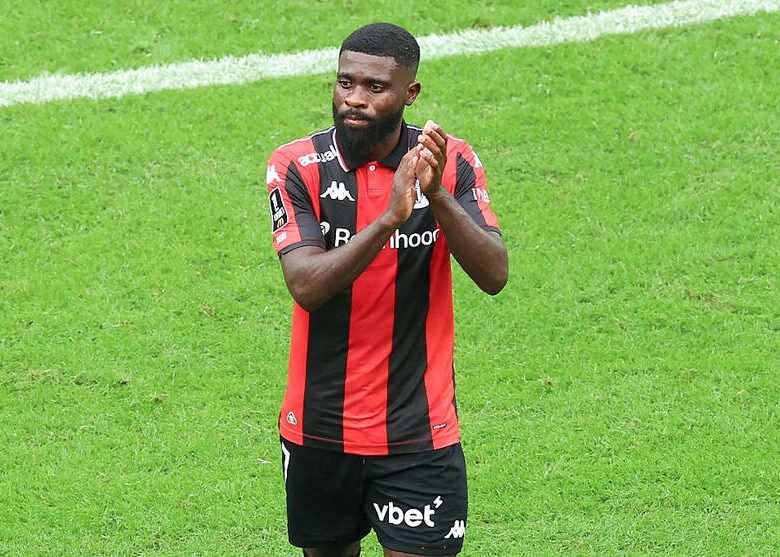 Напад фанатів: гравці Ніцци відмовляються виходити на поле