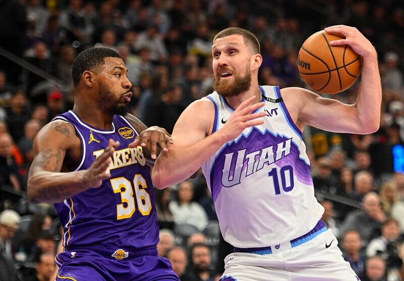 НБА: Михайлюк і Юта не встояли перед Лейкерс