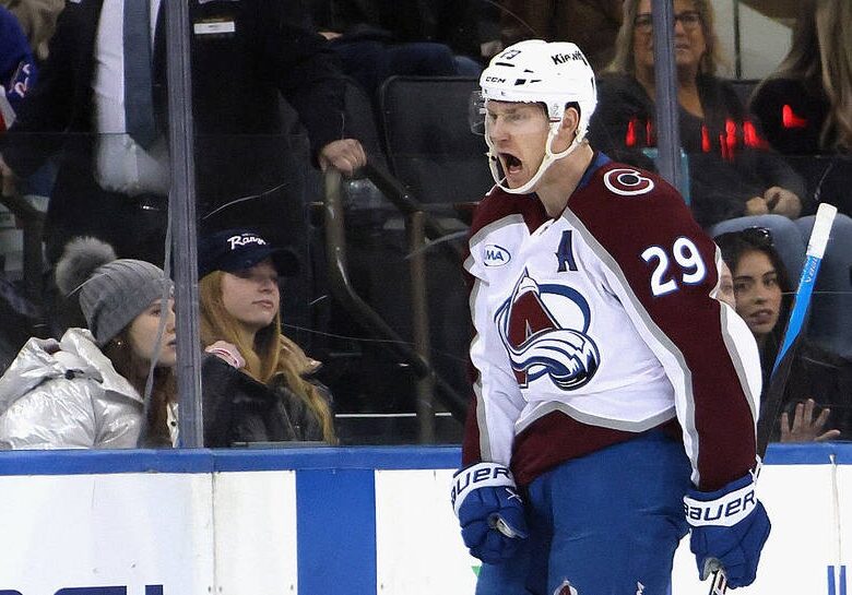 Ніч в НХЛ: Айлендерс виривають перемогу