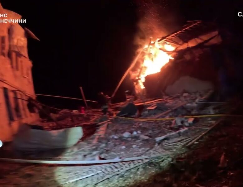 Авіаудар по Слов’янську: 8 поранених, серед них 2 дітей