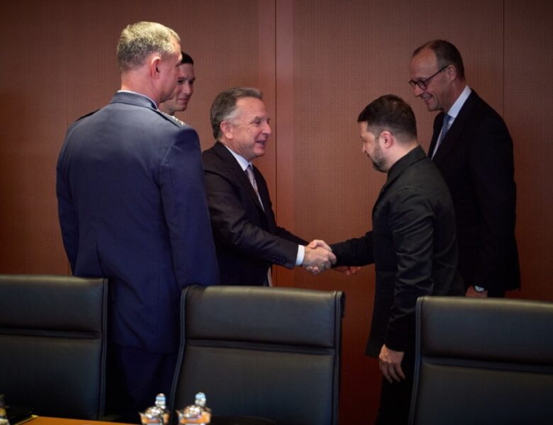 Перемовини в Берліні: чи вийдуть ЗСУ з Донбасу?