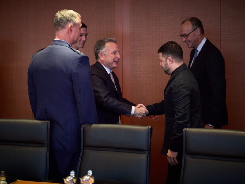 Перемовини в Берліні: чи вийдуть ЗСУ з Донбасу?