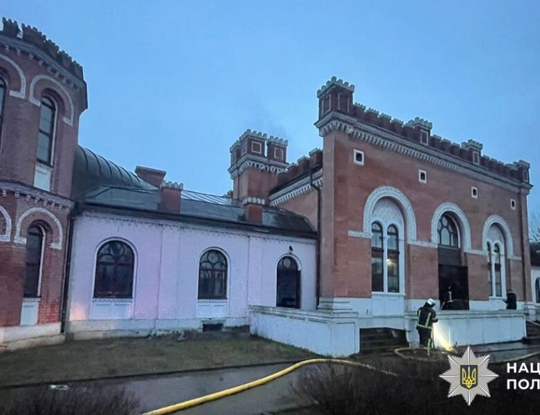 Підпал синагоги у Чернівцях: підозрюваному призначили заставу у ₴240 тисяч