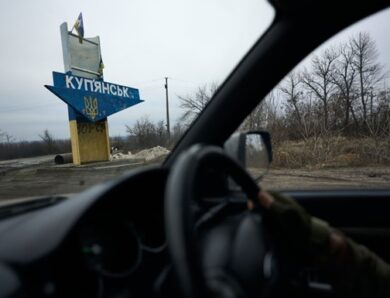 Підрозділи ЗСУ оточили сотні росіян у Куп’янську