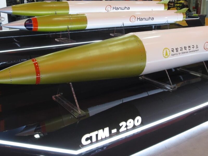 Південна Корея розгорнула “систему-вбивцю далекобійної артилерії” КНДР