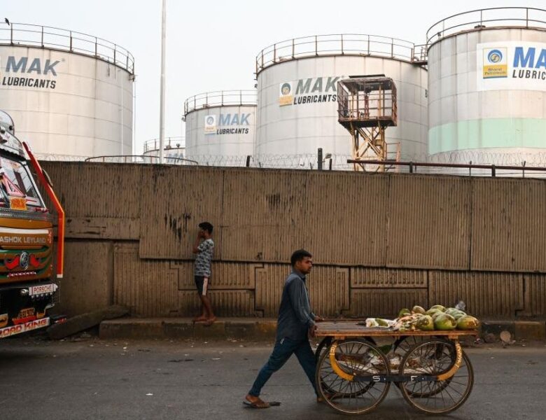 Поставки нафти з РФ в Індію впали до найнижчого рівня за три роки – ЗМІ