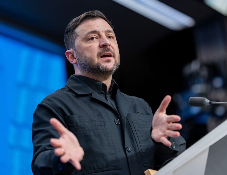 Президент назвав умову для проведення виборів