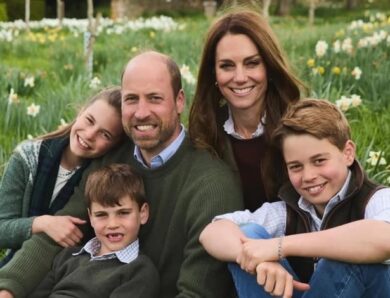 Принц Вільям і Кейт Міддлтон показали різдвяну світлину з дітьми